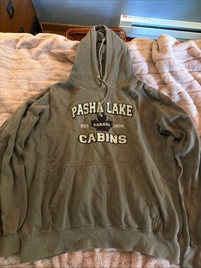 Weather Wash Pasha Lake Cabins Canada XL Brown Sweatshirt - Plush Lining